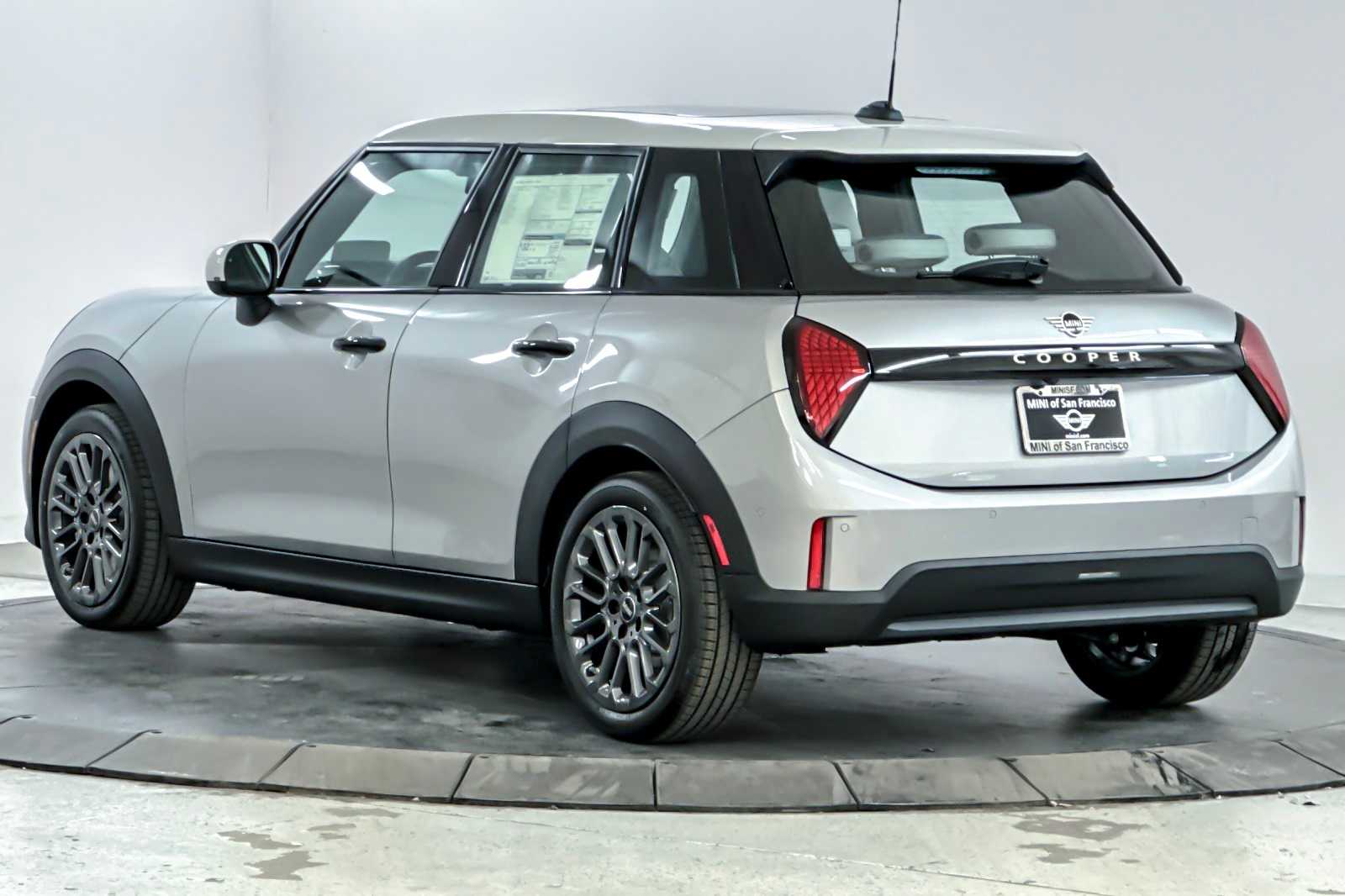 Thumbnail: 2026 MINI Cooper Hardtop - 6