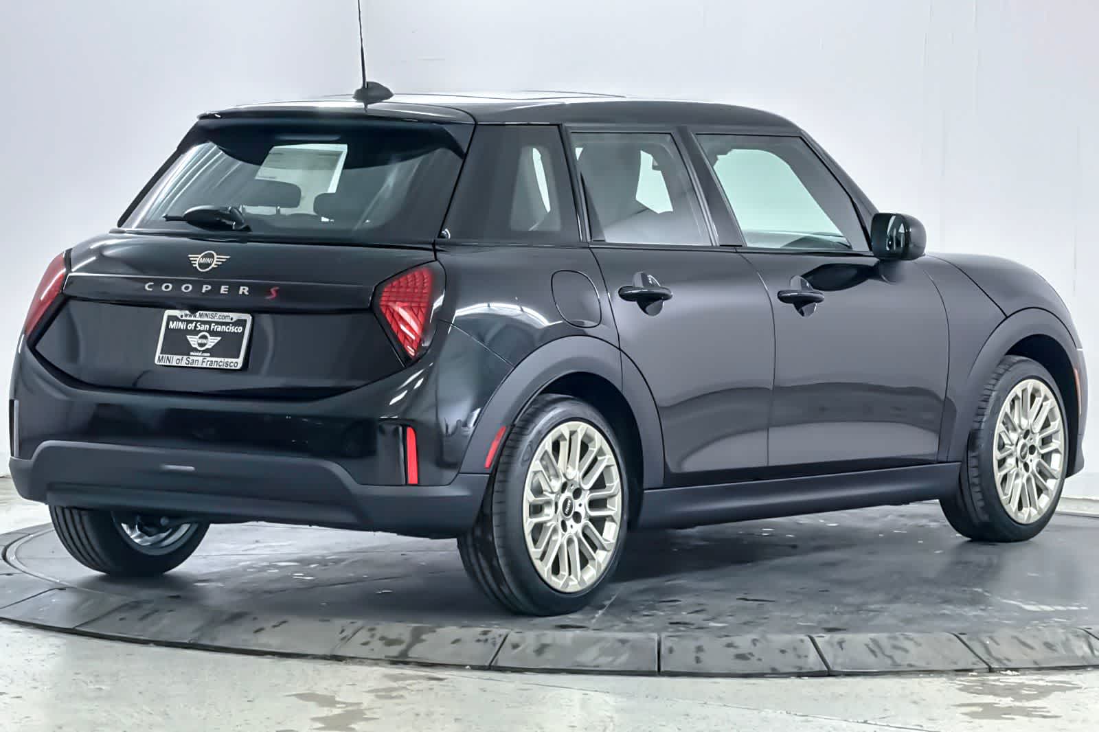 Thumbnail: 2026 MINI Cooper Hardtop - 2