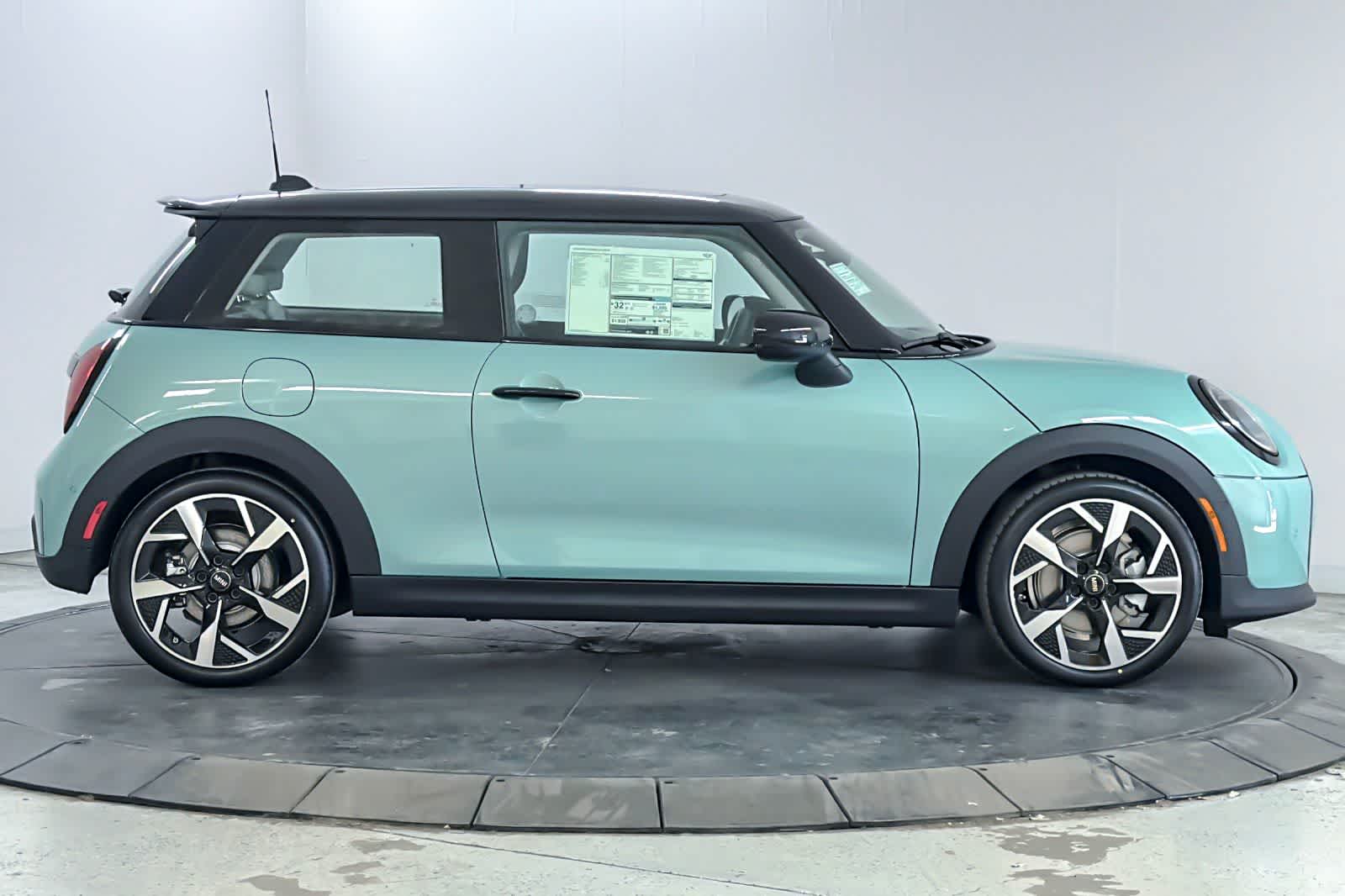 Thumbnail: 2026 MINI Cooper Hardtop - 8