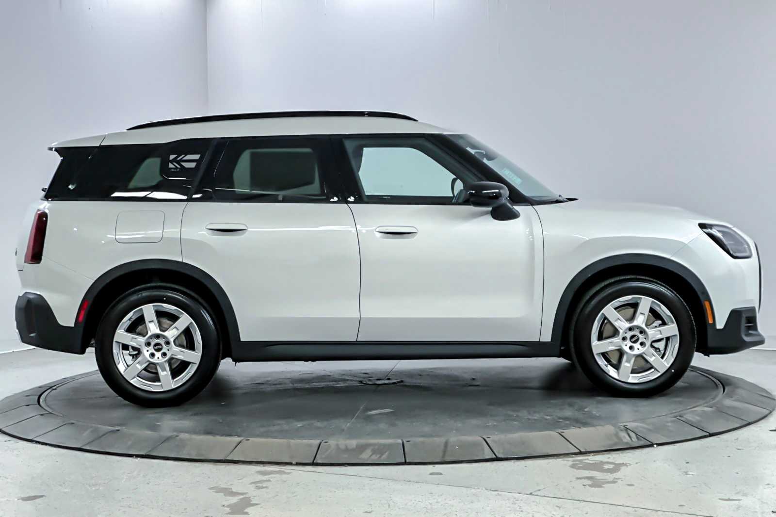Thumbnail: 2025 MINI Cooper Countryman - 8