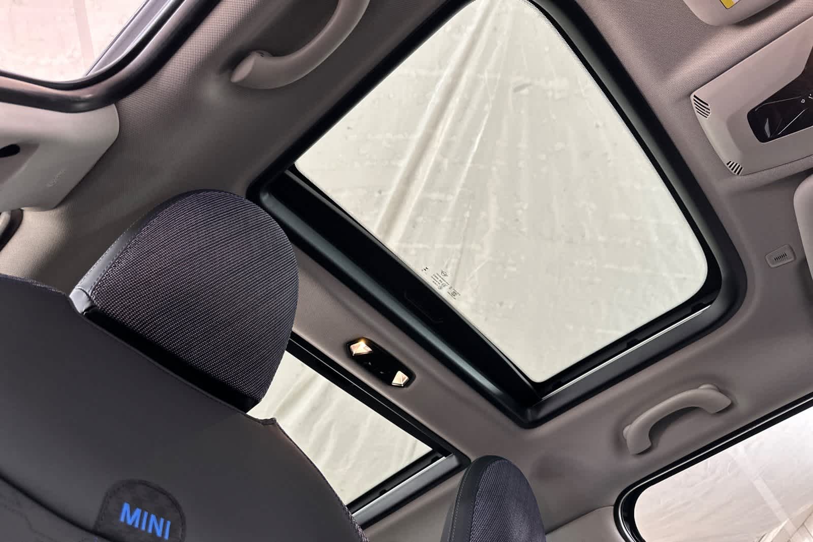 Thumbnail: 2026 MINI Cooper Hardtop - 17