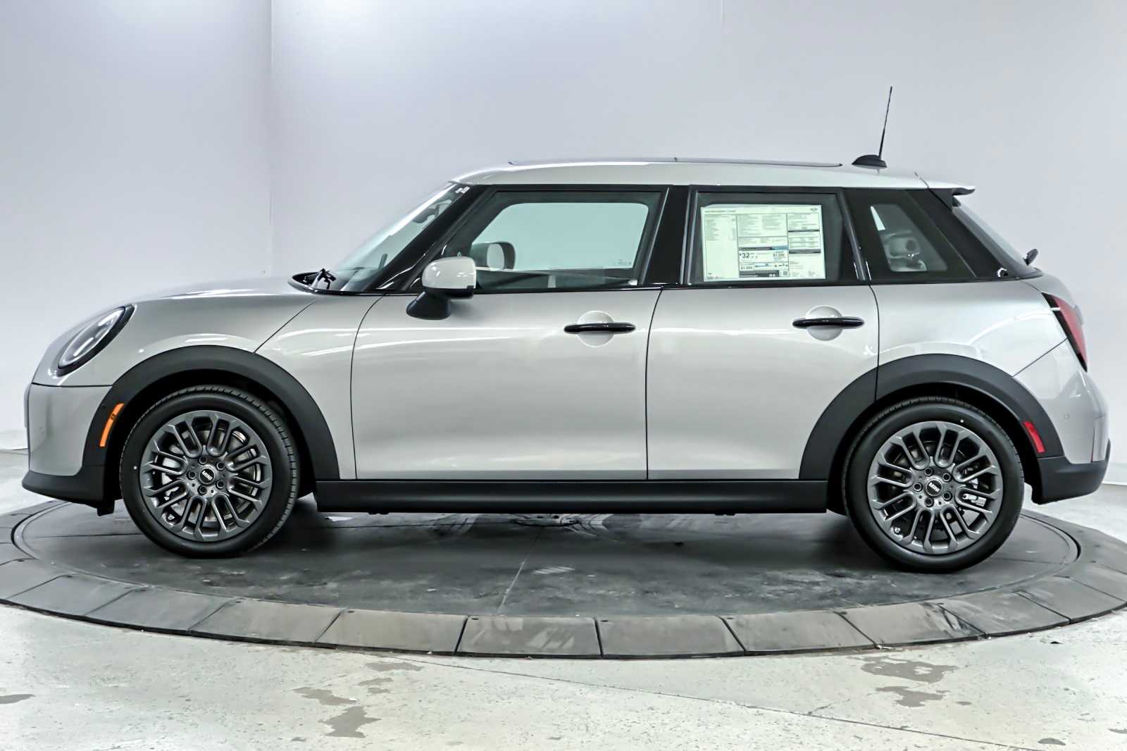 Thumbnail: 2026 MINI Cooper Hardtop - 5