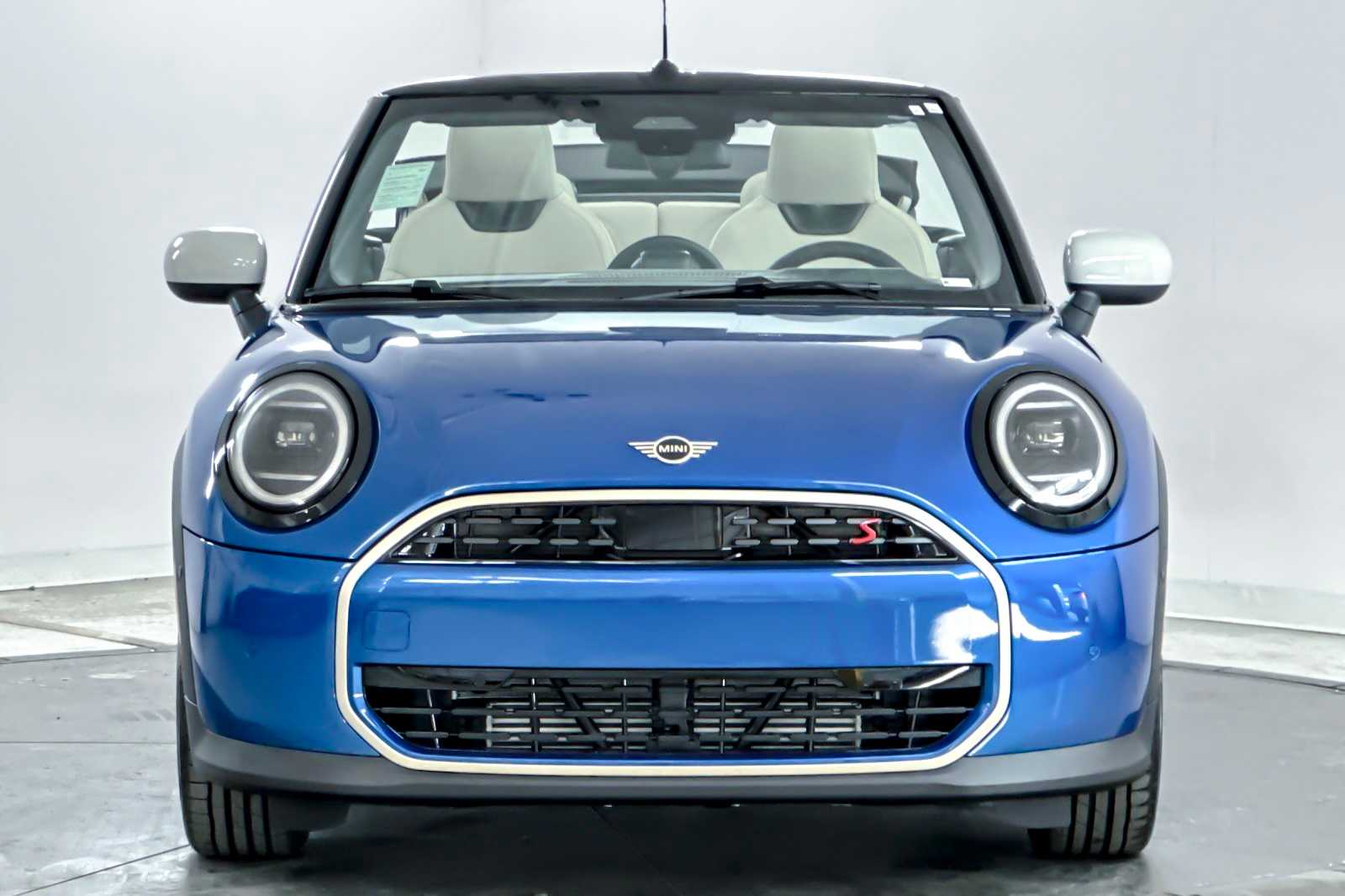 Thumbnail: 2026 MINI Cooper Convertible - 11