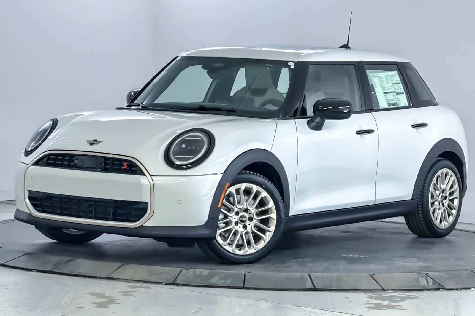 Thumbnail: 2026 MINI Cooper Hardtop - 1