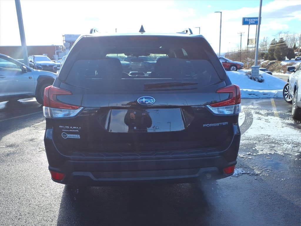 Used 2022 Subaru Forester Premium SUV