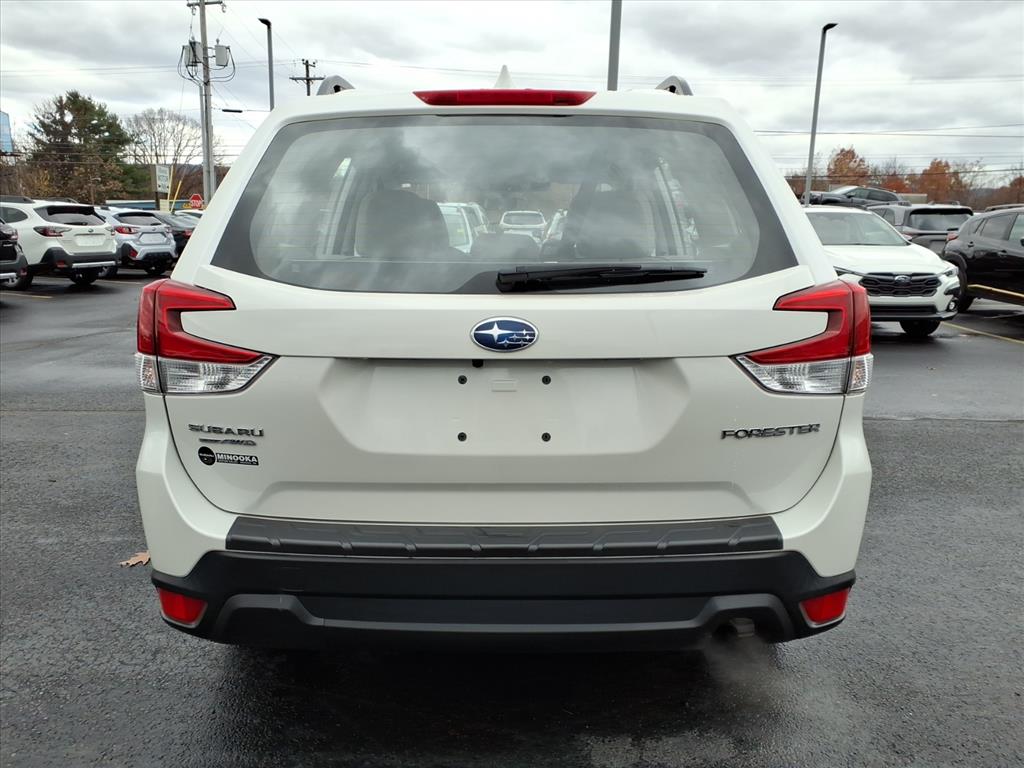 2022 Subaru Forester Base photo 3