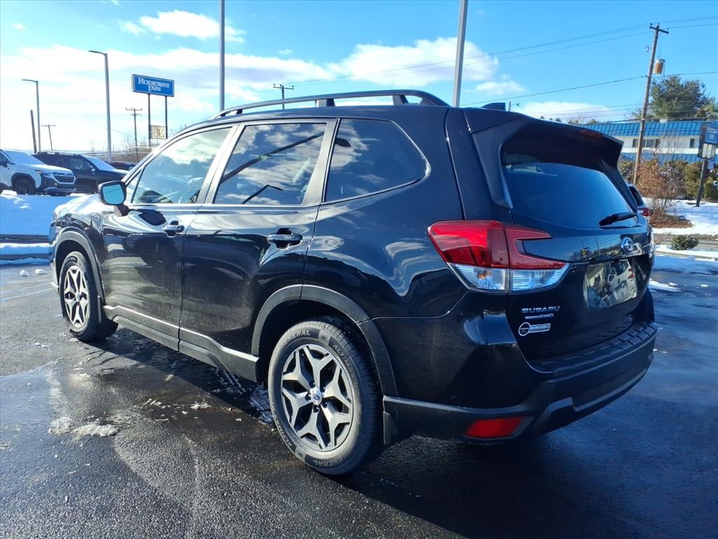 Used 2022 Subaru Forester Premium SUV