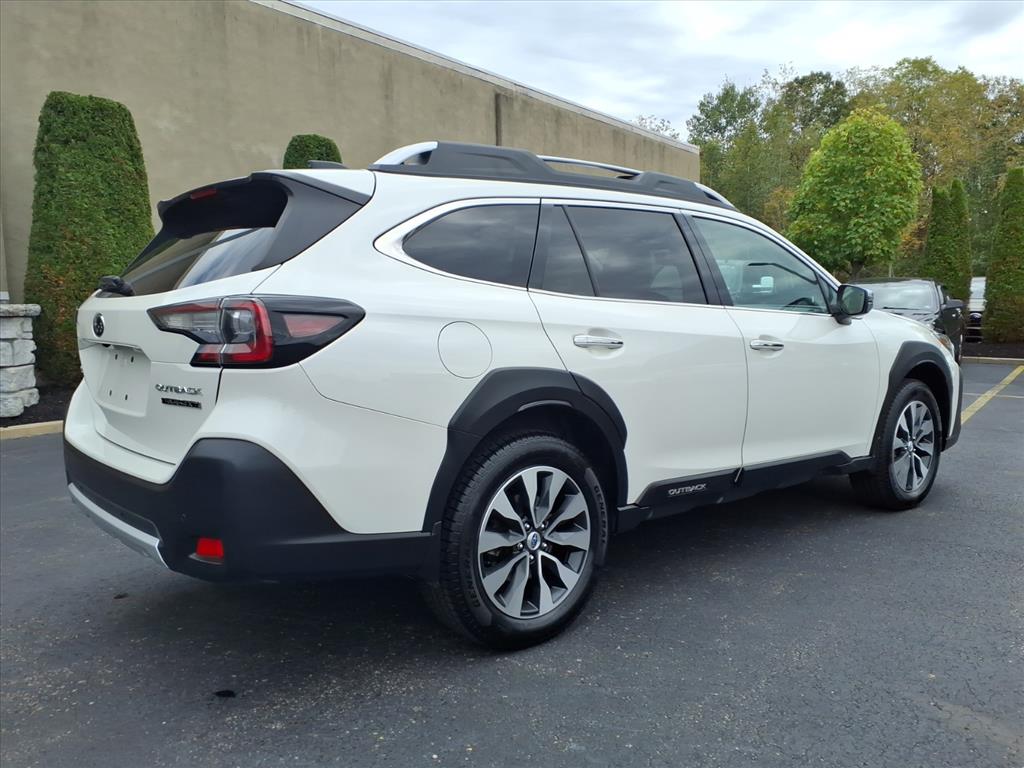 2023 Subaru Outback Touring XT photo 2
