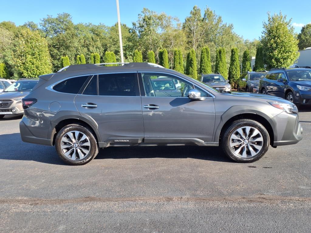 2023 Subaru Outback Touring XT photo 2