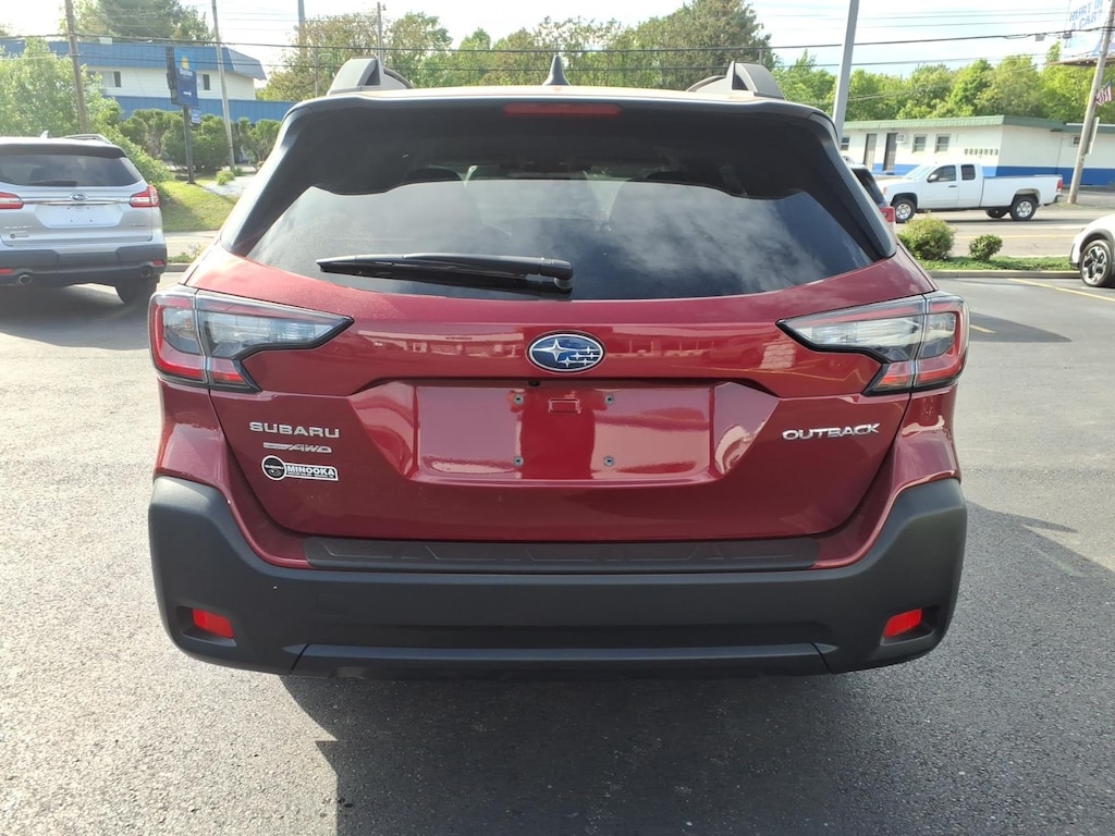 Used 2025 Subaru Outback Premium SUV