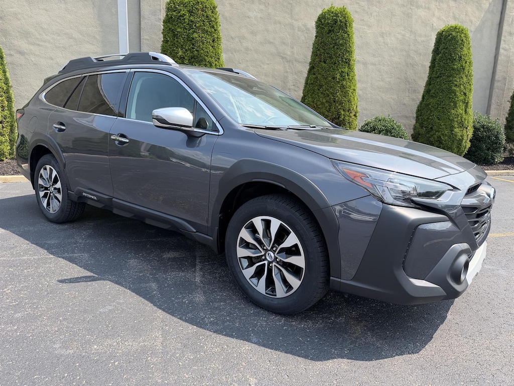 Used 2024 Subaru Outback Touring SUV