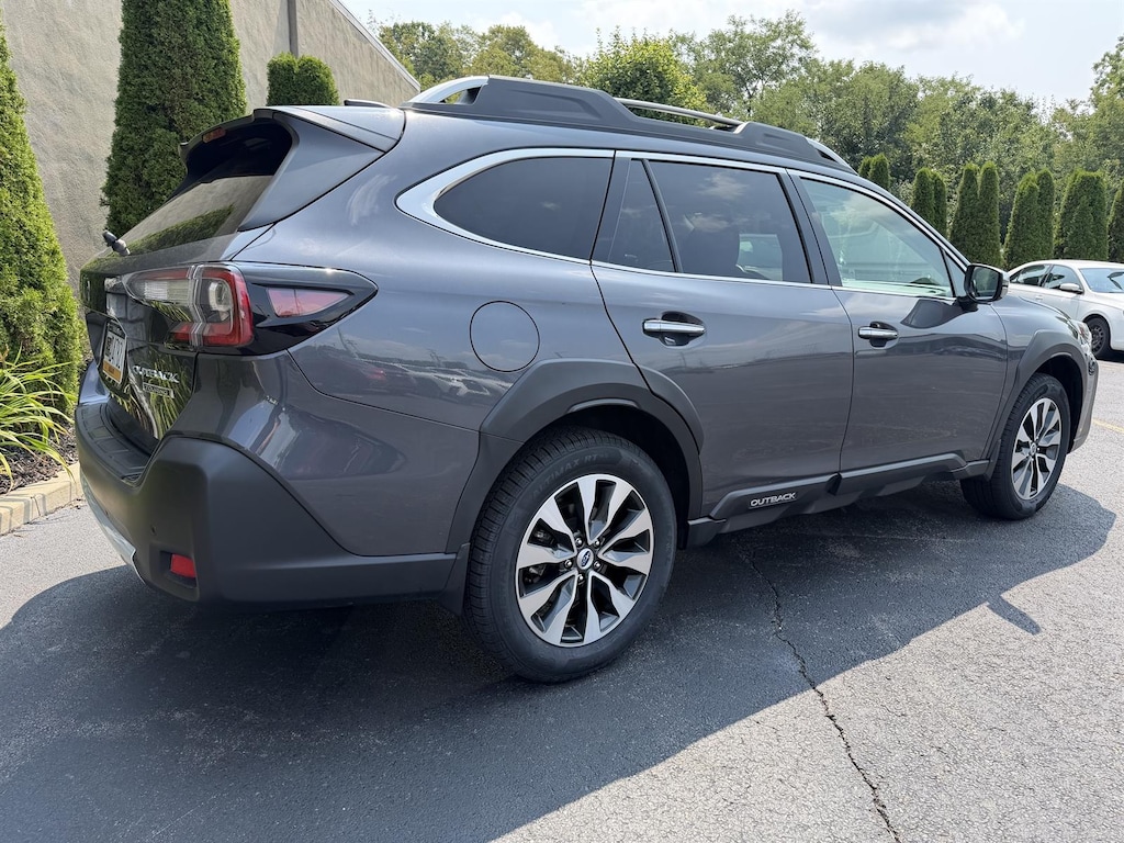 Used 2024 Subaru Outback Touring SUV
