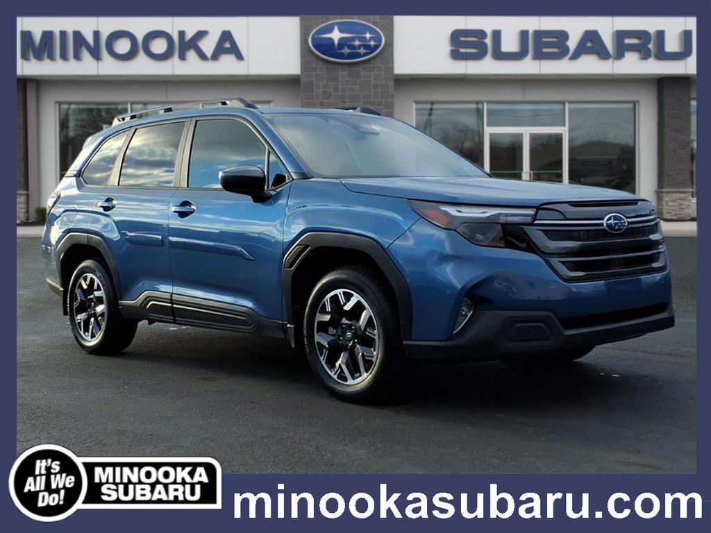 2025 Subaru Forester Premium's photo