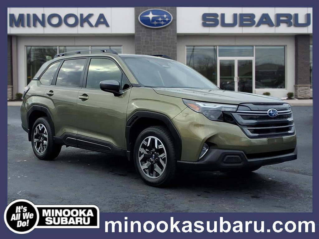 2025 Subaru Forester Premium's photo