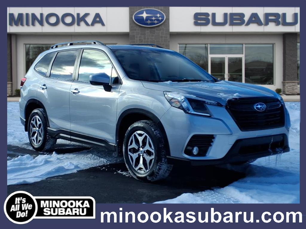 2023 Subaru Forester Premium's photo