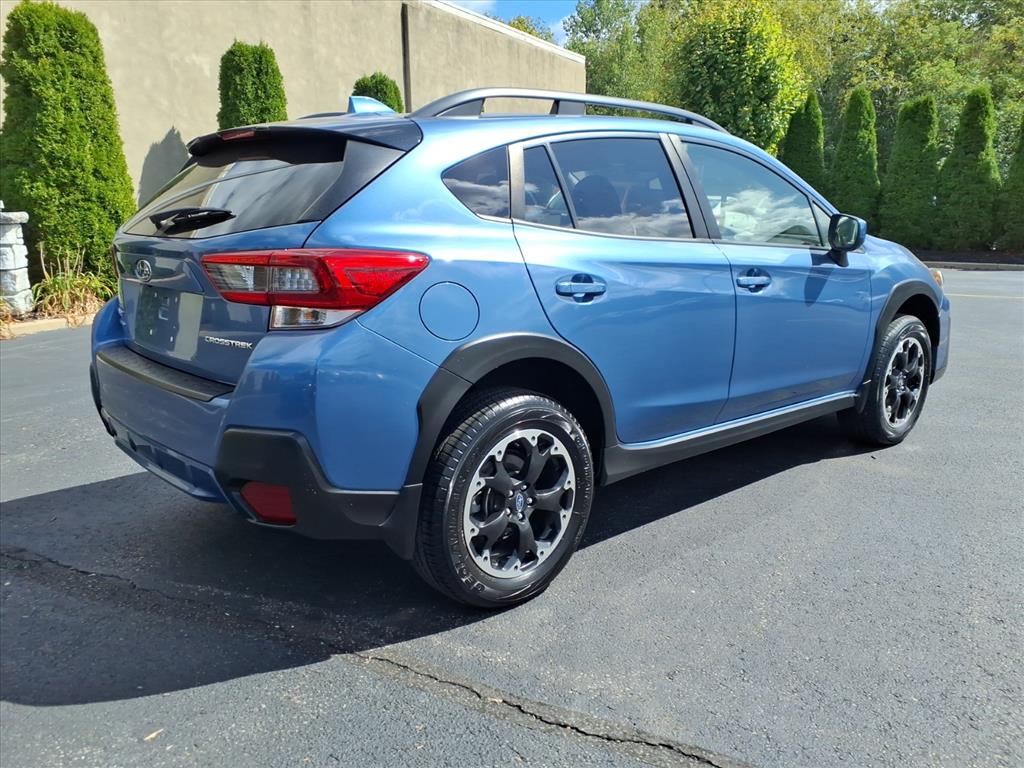 2022 Subaru Crosstrek Premium photo 3