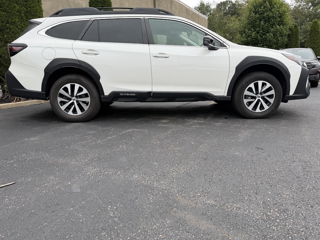 Used 2024 Subaru Outback Premium SUV