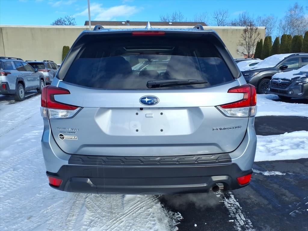 Used 2023 Subaru Forester Premium SUV