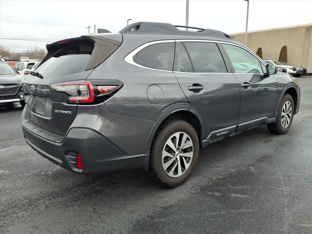 Used 2022 Subaru Outback Premium SUV