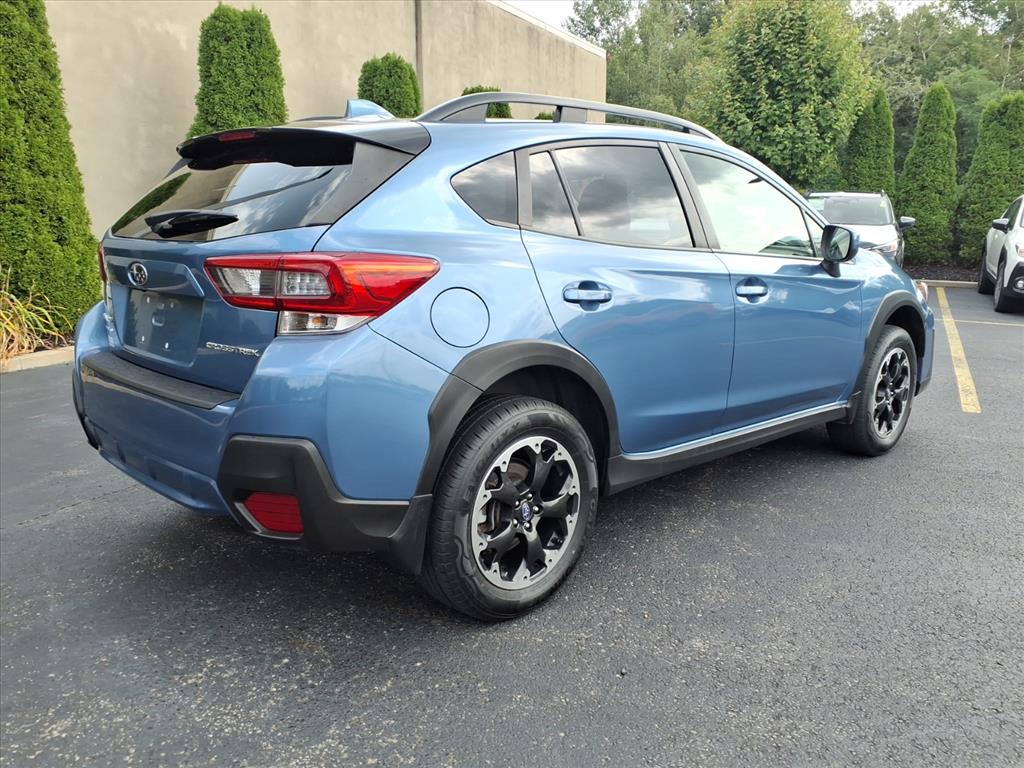 2021 Subaru Crosstrek Premium photo 2