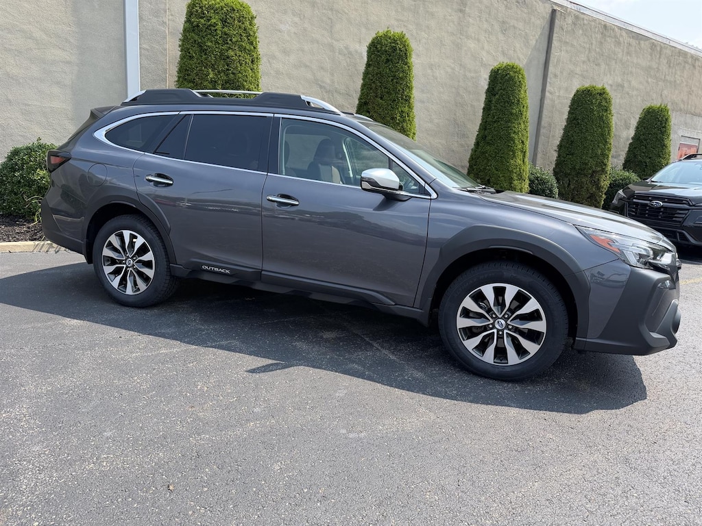 Used 2024 Subaru Outback Touring SUV