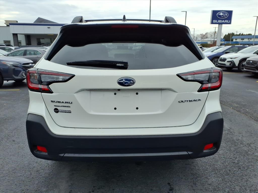 2025 Subaru Outback Premium photo 3