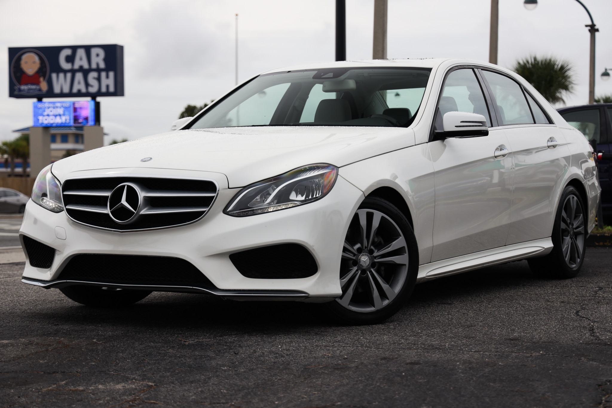 White 2016 Mercedes-Benz E-Class Sedan Rear-Wheel Drive 7-Speed Automatic