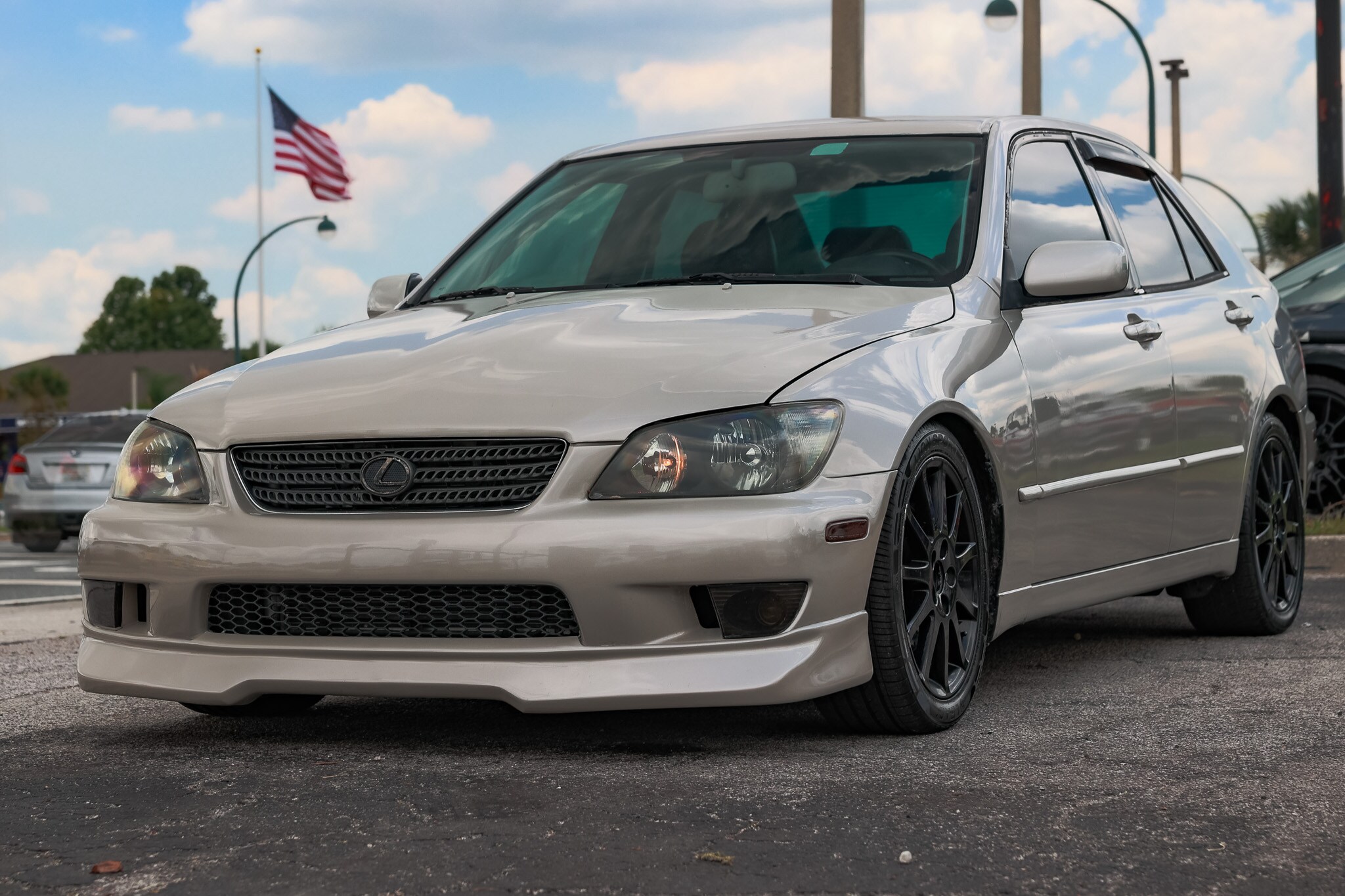 2004 Lexus IS 300 photo 3