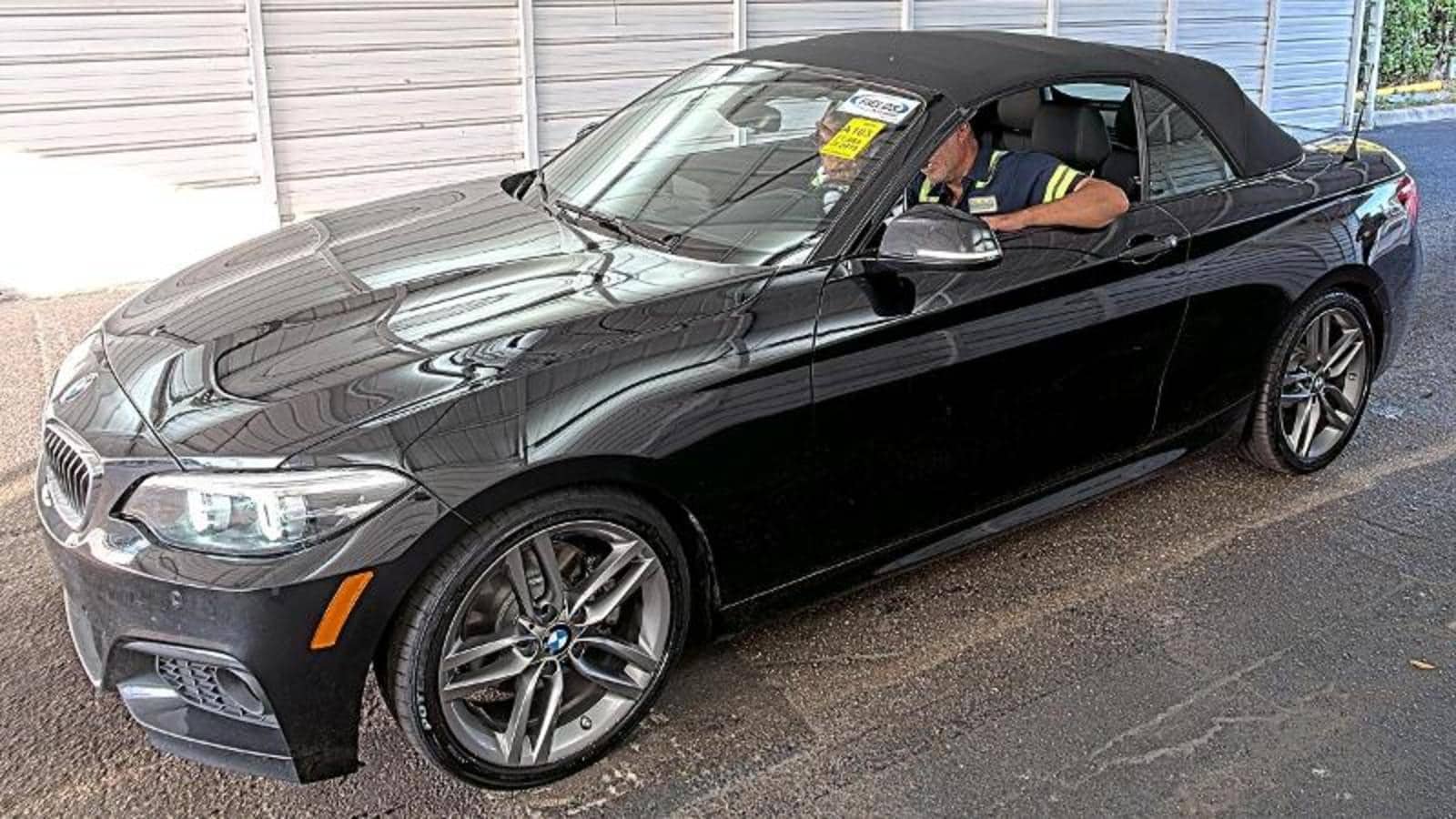 2019 BMW 2 Series 230i's photo