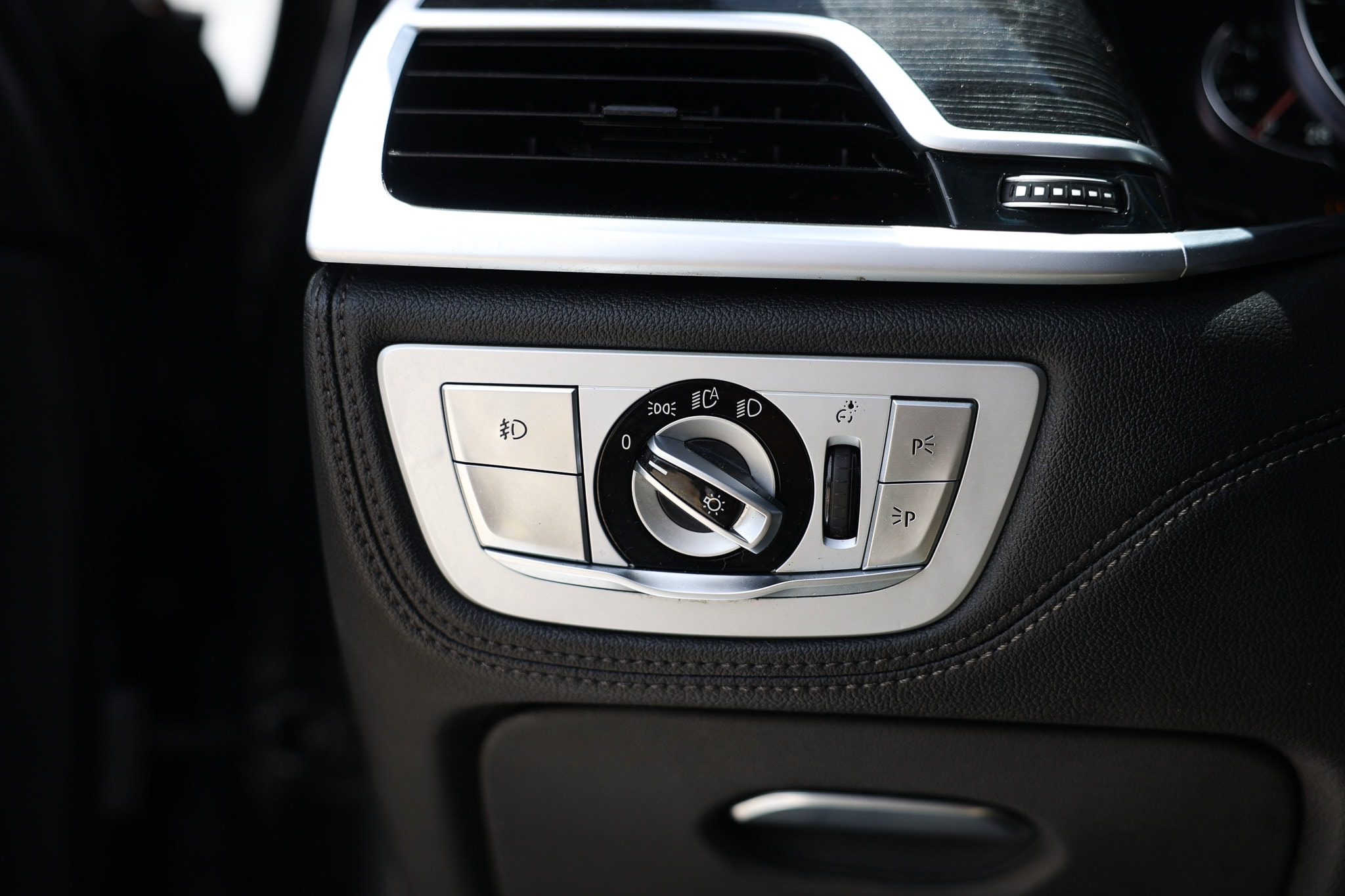 2019 BMW 7 Series 740i - Photo 52