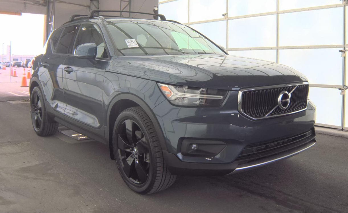 Volvo XC40 T4 Momentum FWD