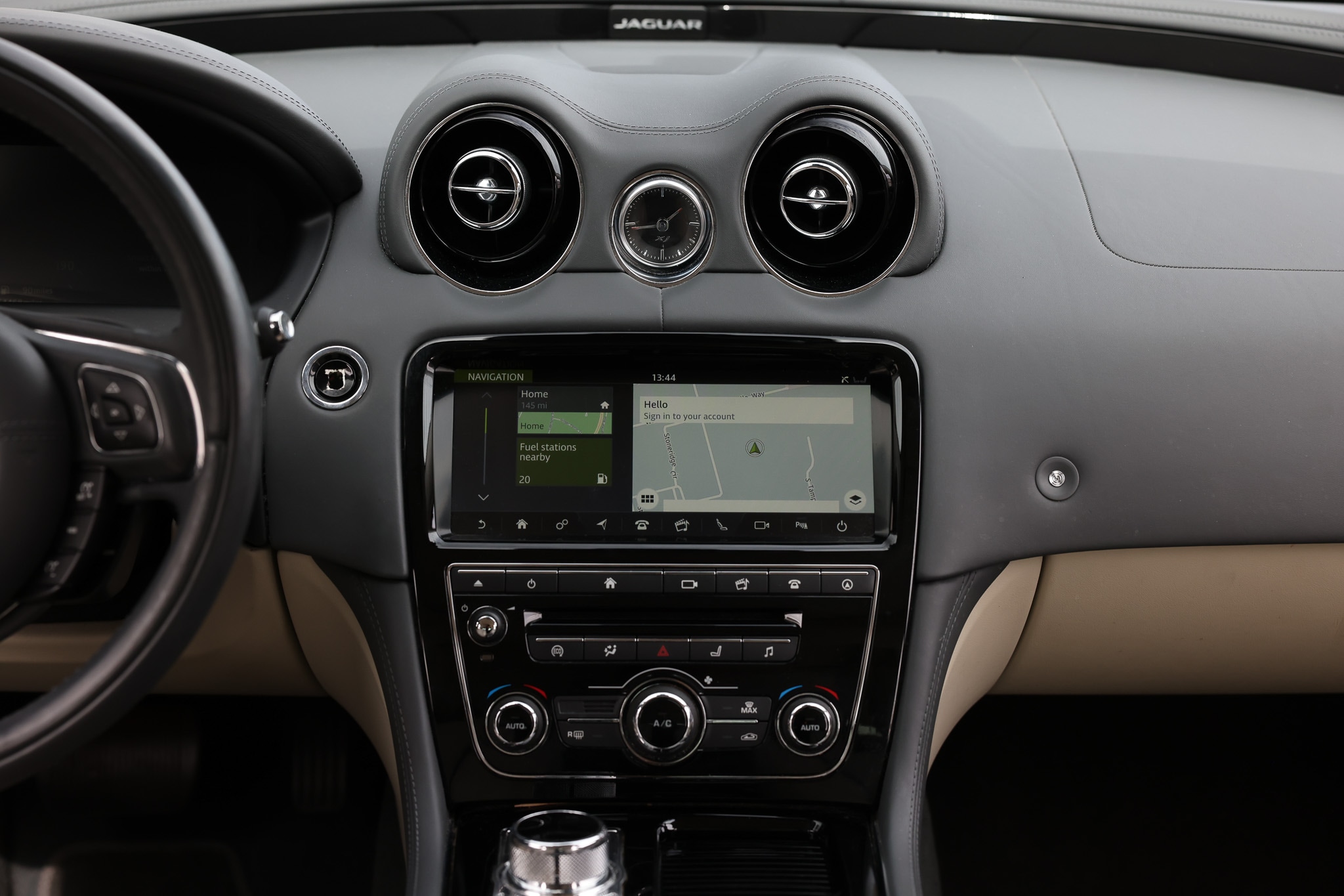 2019 Jaguar XJ R-Sport - Photo 40