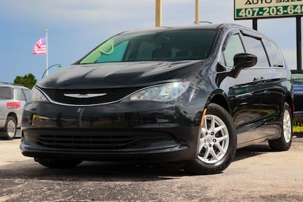 2017 Chrysler Pacifica LX Van