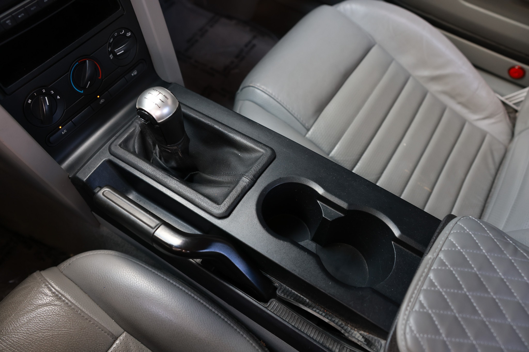 2006 Ford Mustang GT Premium - Photo 39