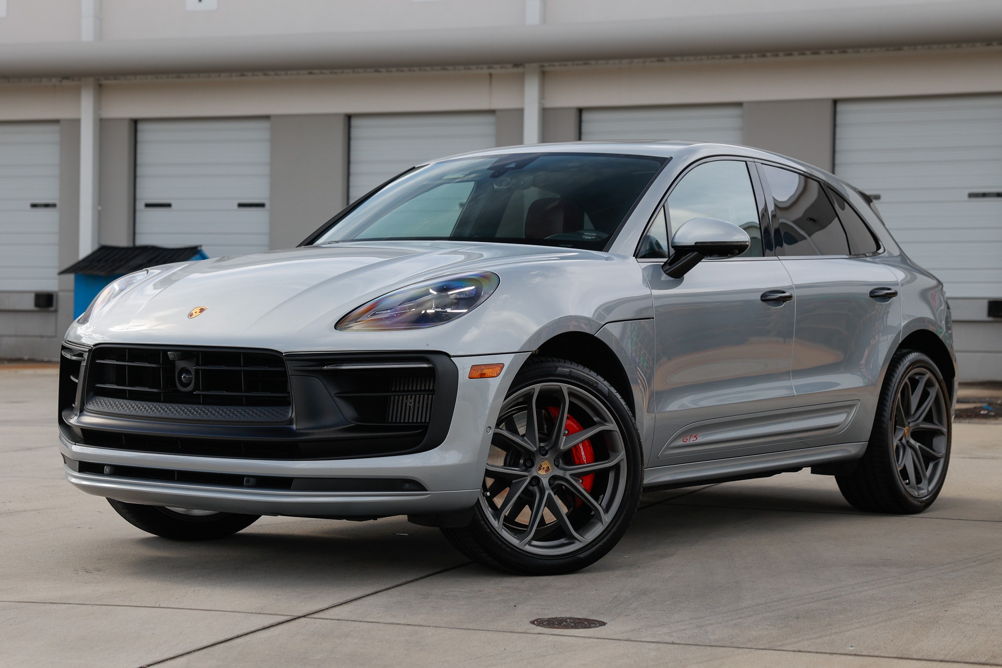 2023 Porsche Macan GTS's photo