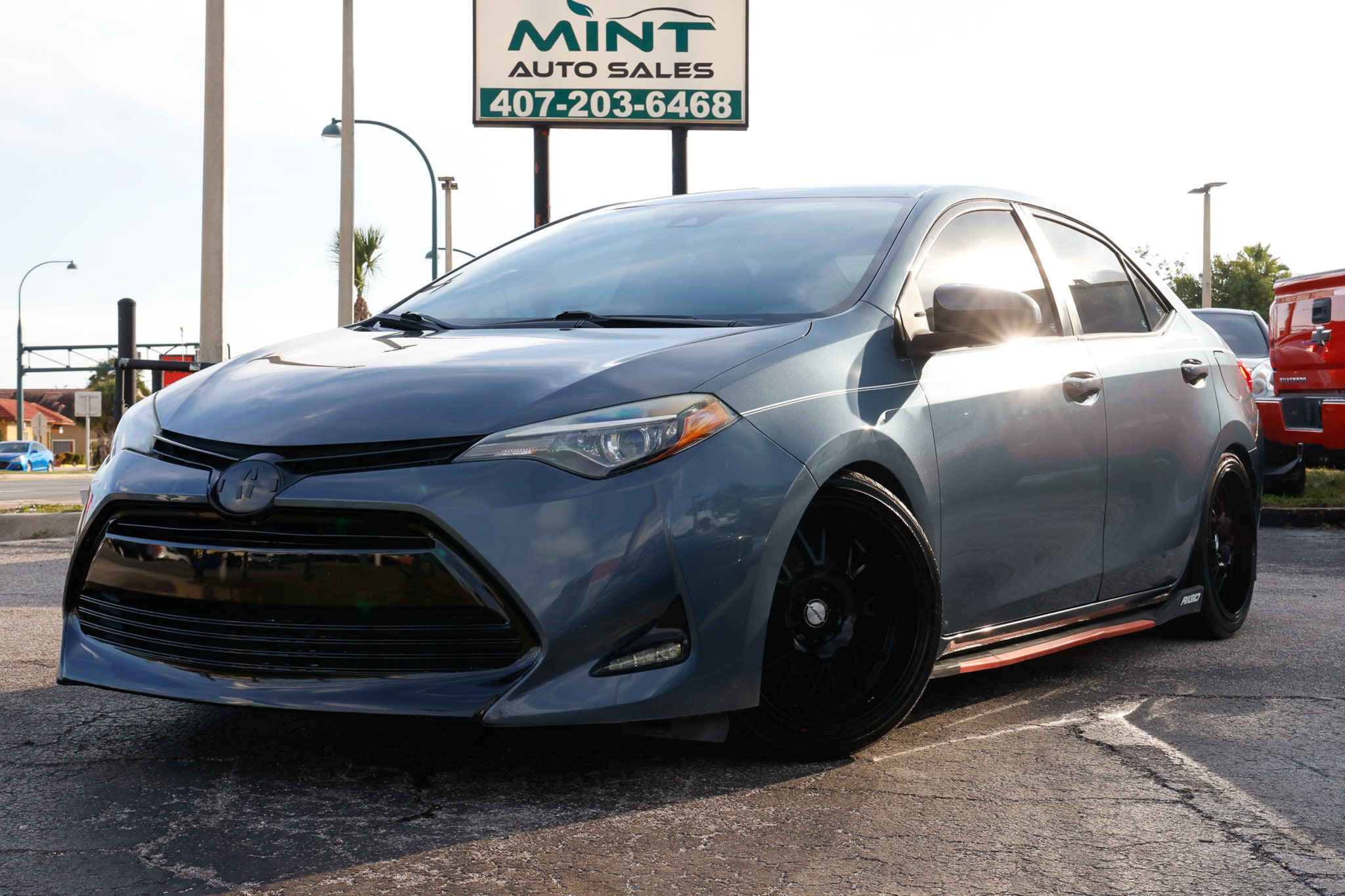 2019 Toyota Corolla LE's photo