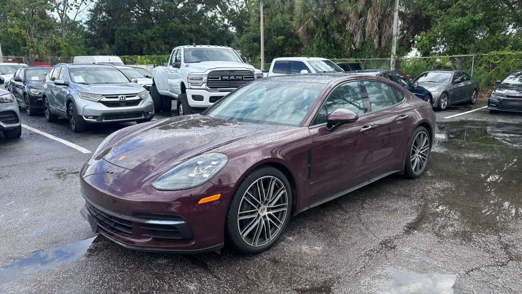 2019 Porsche Panamera 4's photo