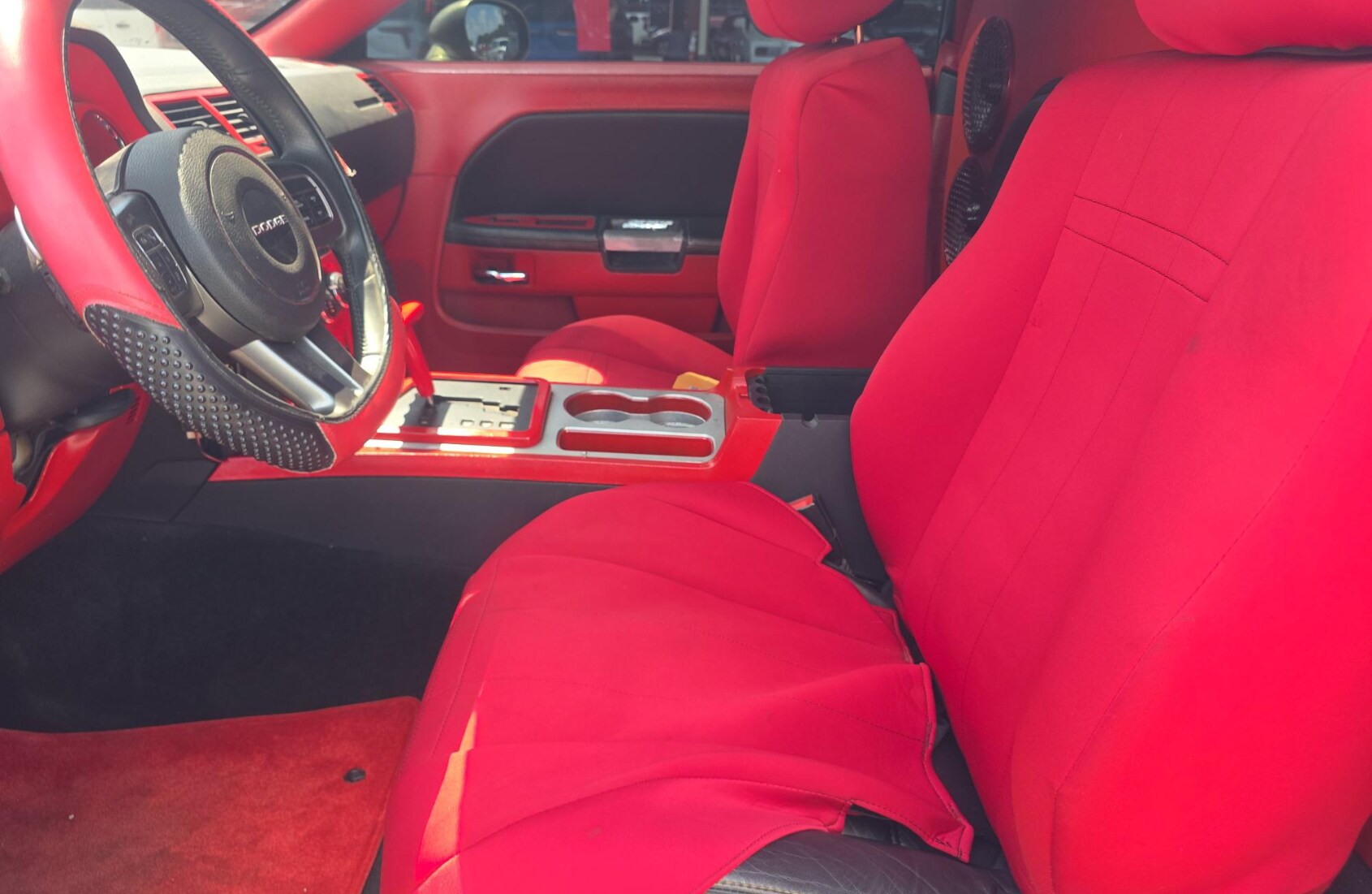 2014 Dodge Challenger R/T photo 2