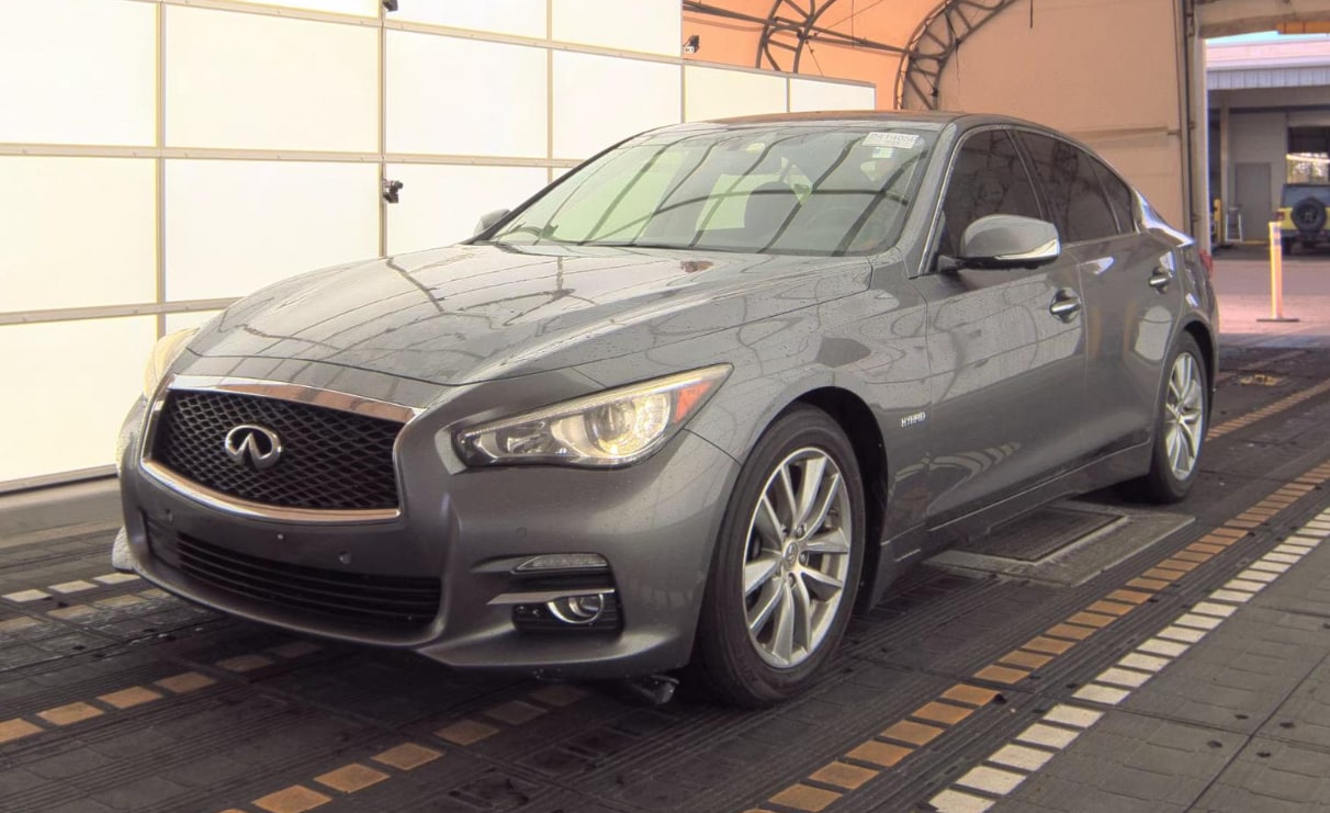 2014 INFINITI Q50 Hybrid Premium's photo