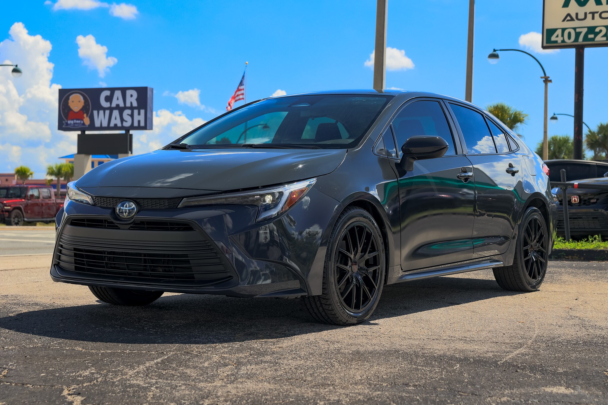 2023 Toyota Corolla Hybrid LE photo 3