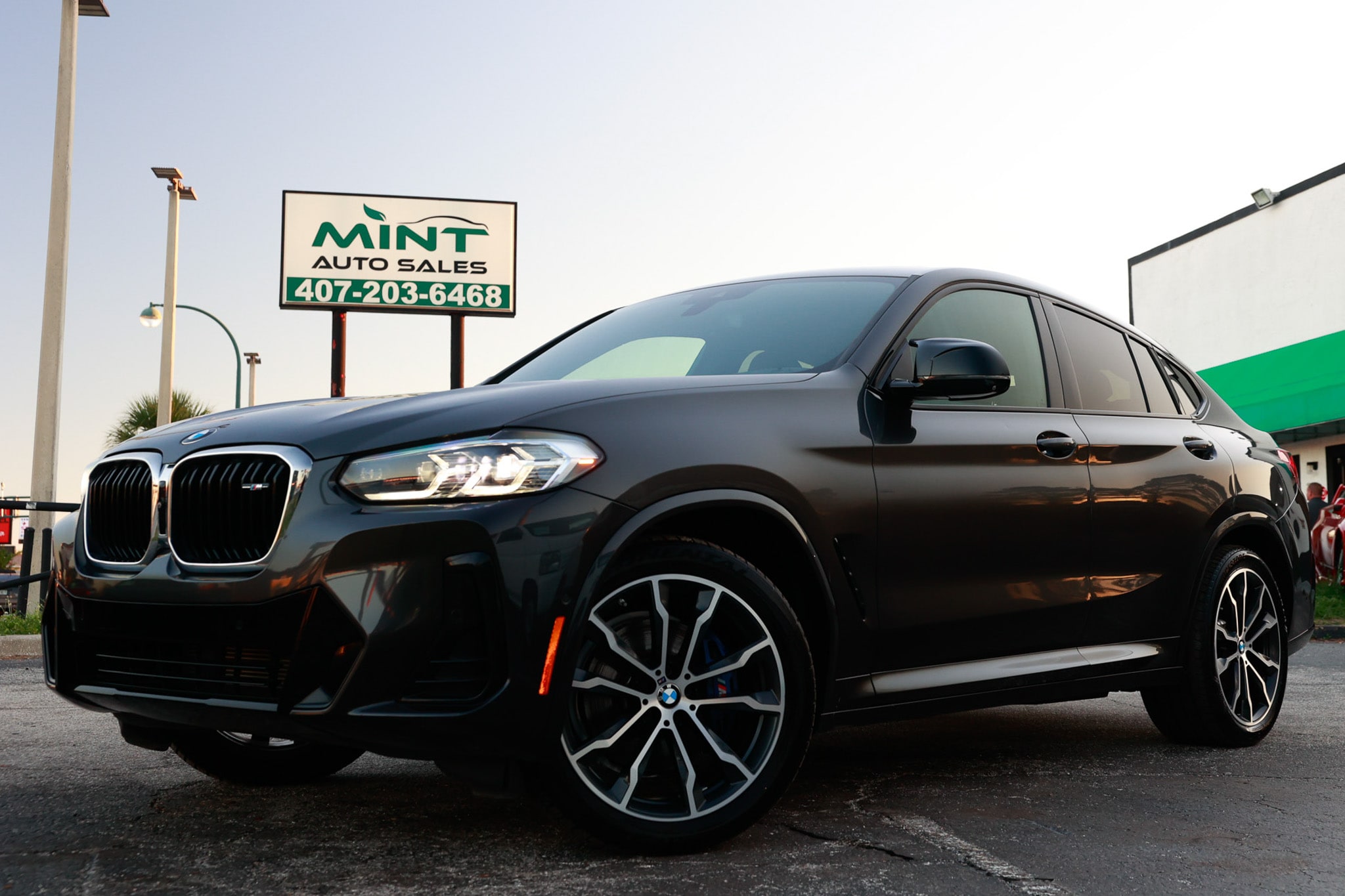 2022 BMW X4 M40i's photo