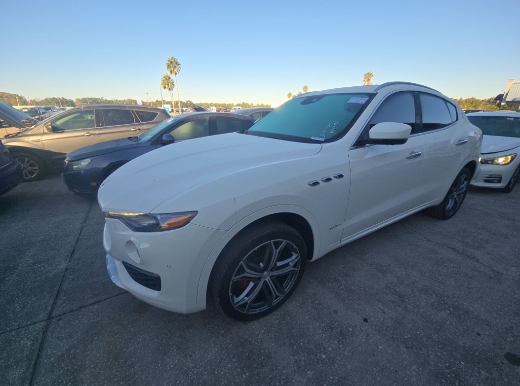 2019 Maserati Levante GranLusso's photo