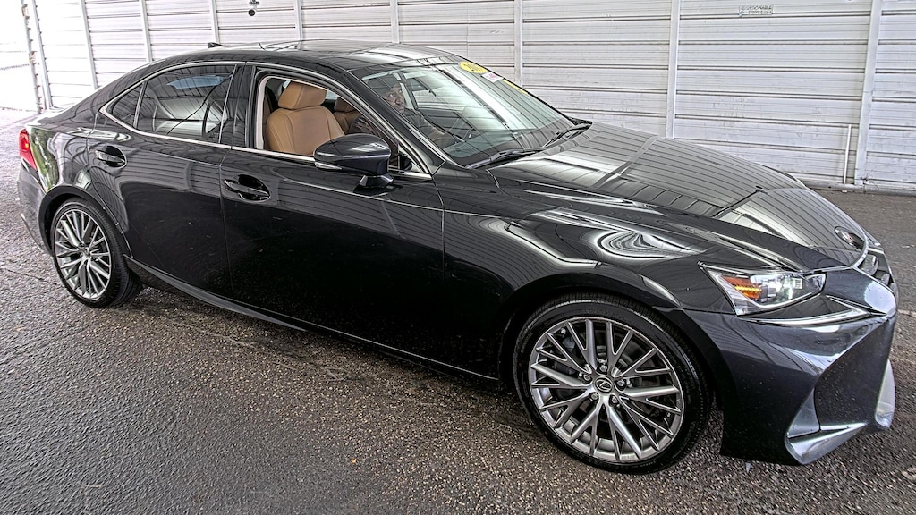 Used 2017 Lexus IS 200t Sedan