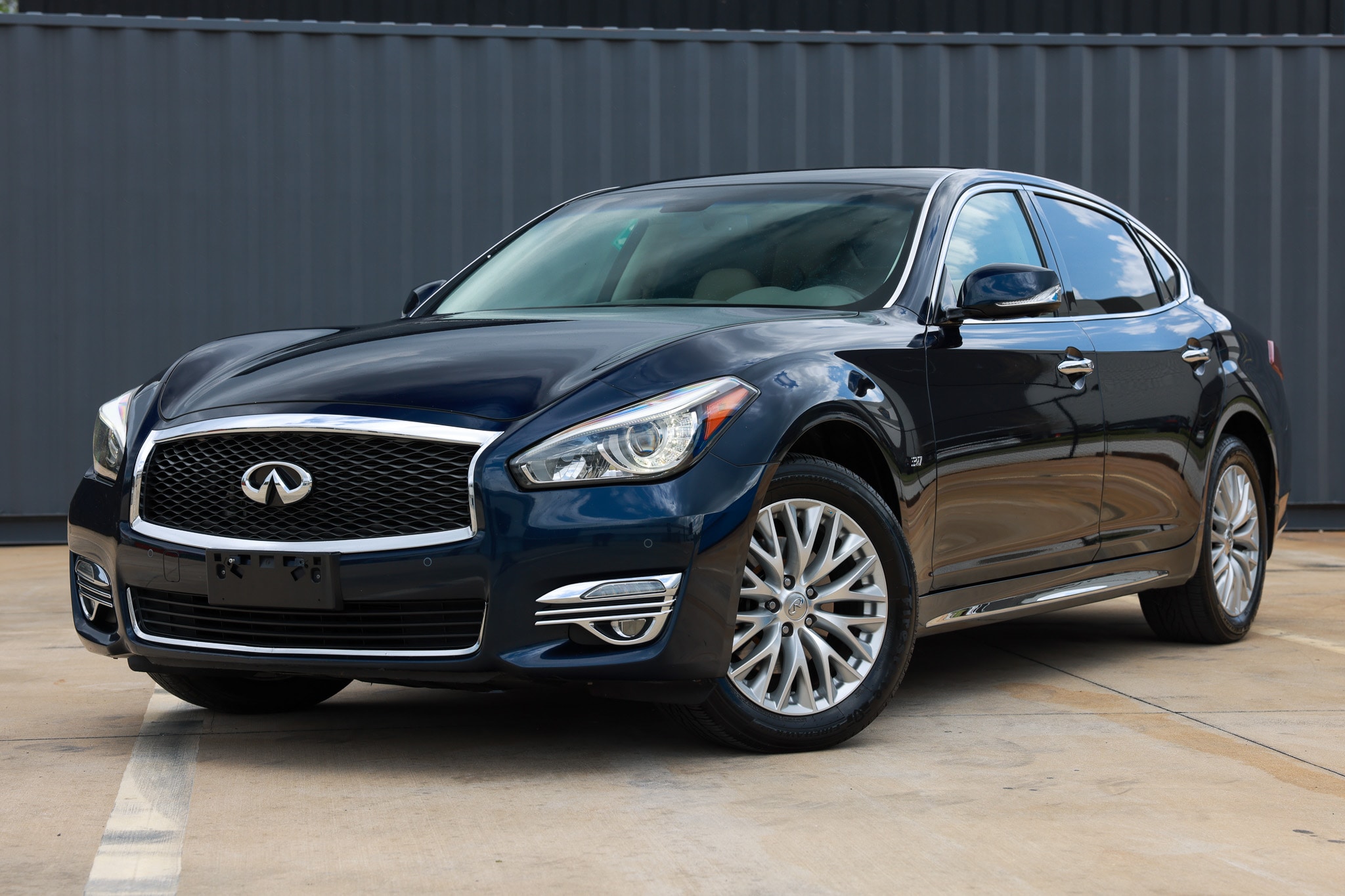Blue 2015 INFINITI Q70L 3.7 AWD Sedan All-Wheel Drive 7-Speed Automatic