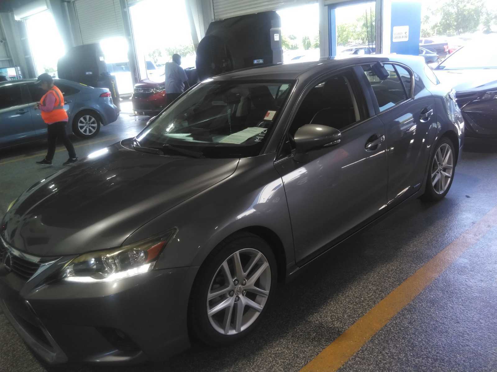 2016 Lexus CT 200h 200h's photo