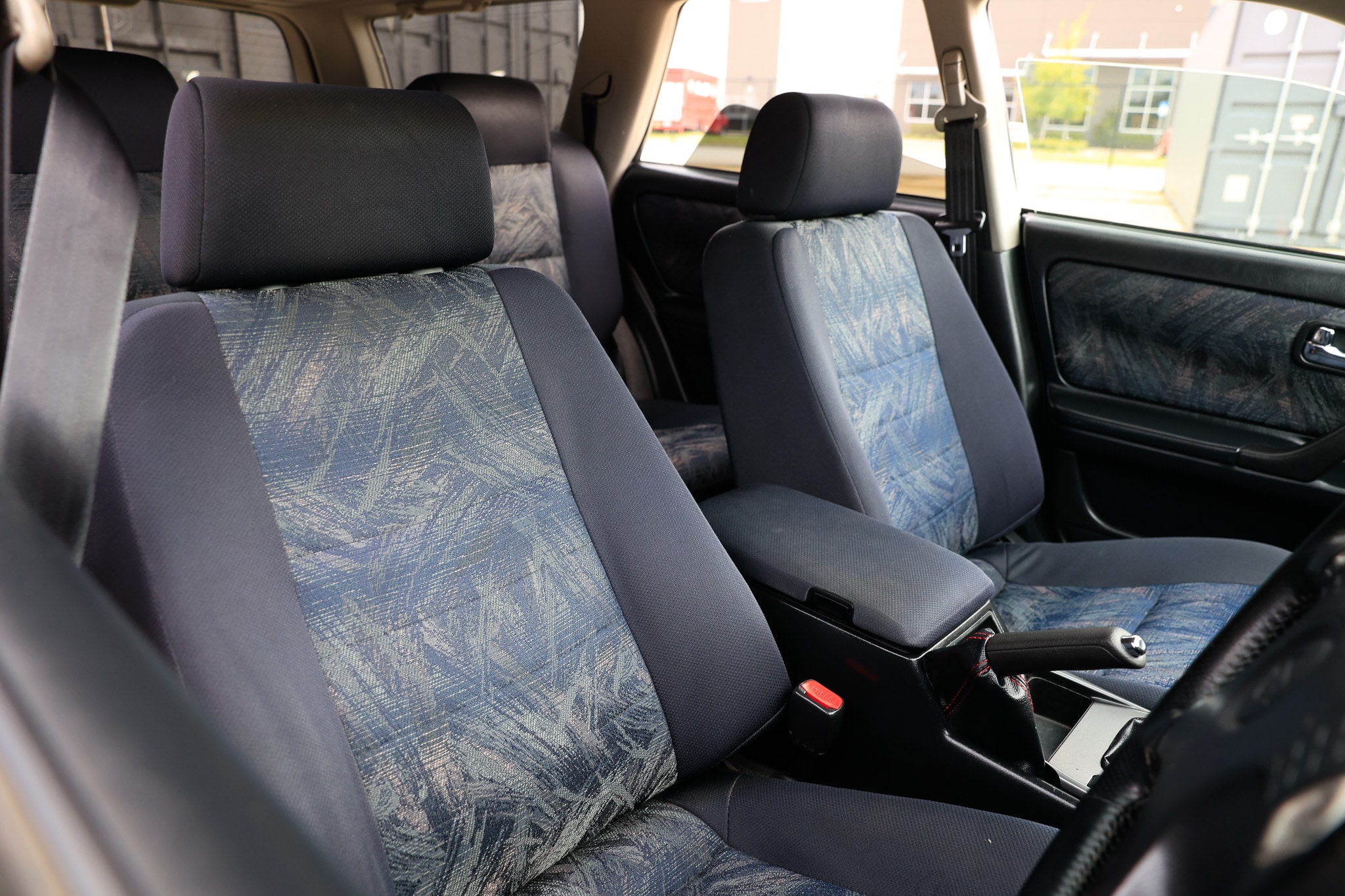 2000 Nissan Stagea JDM car for sale — photo 10 of 25
