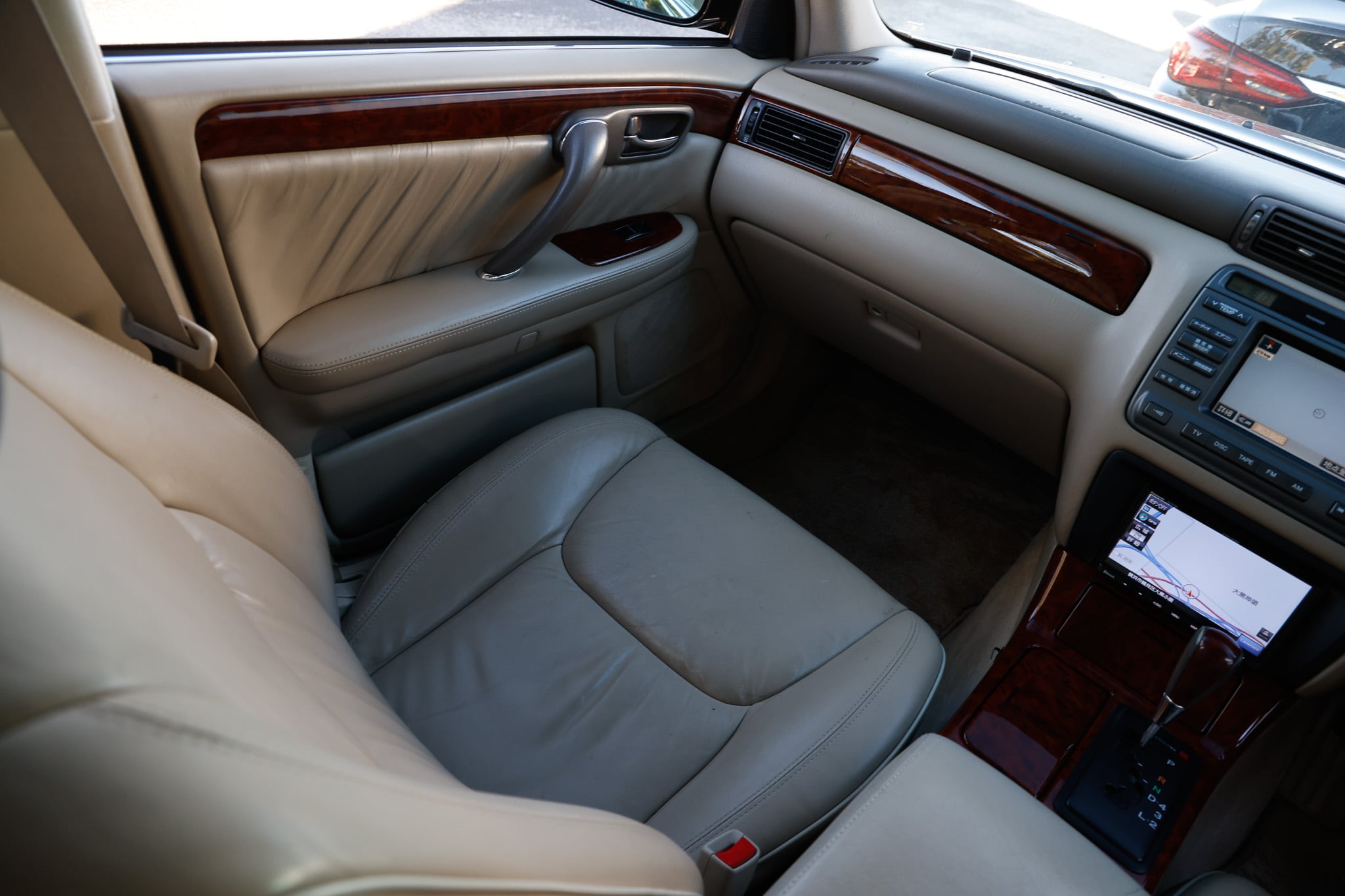 2000 Toyota Majesta JDM car for sale — photo 23 of 25