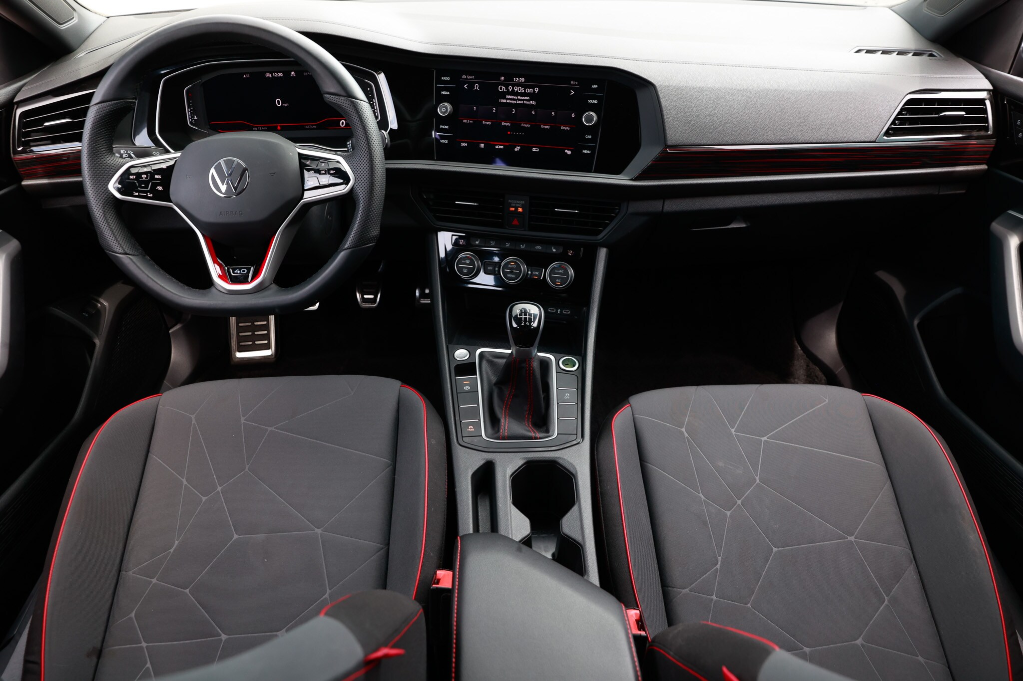 2024 Volkswagen Jetta GLI Autobahn Anniversary Edition photo 2