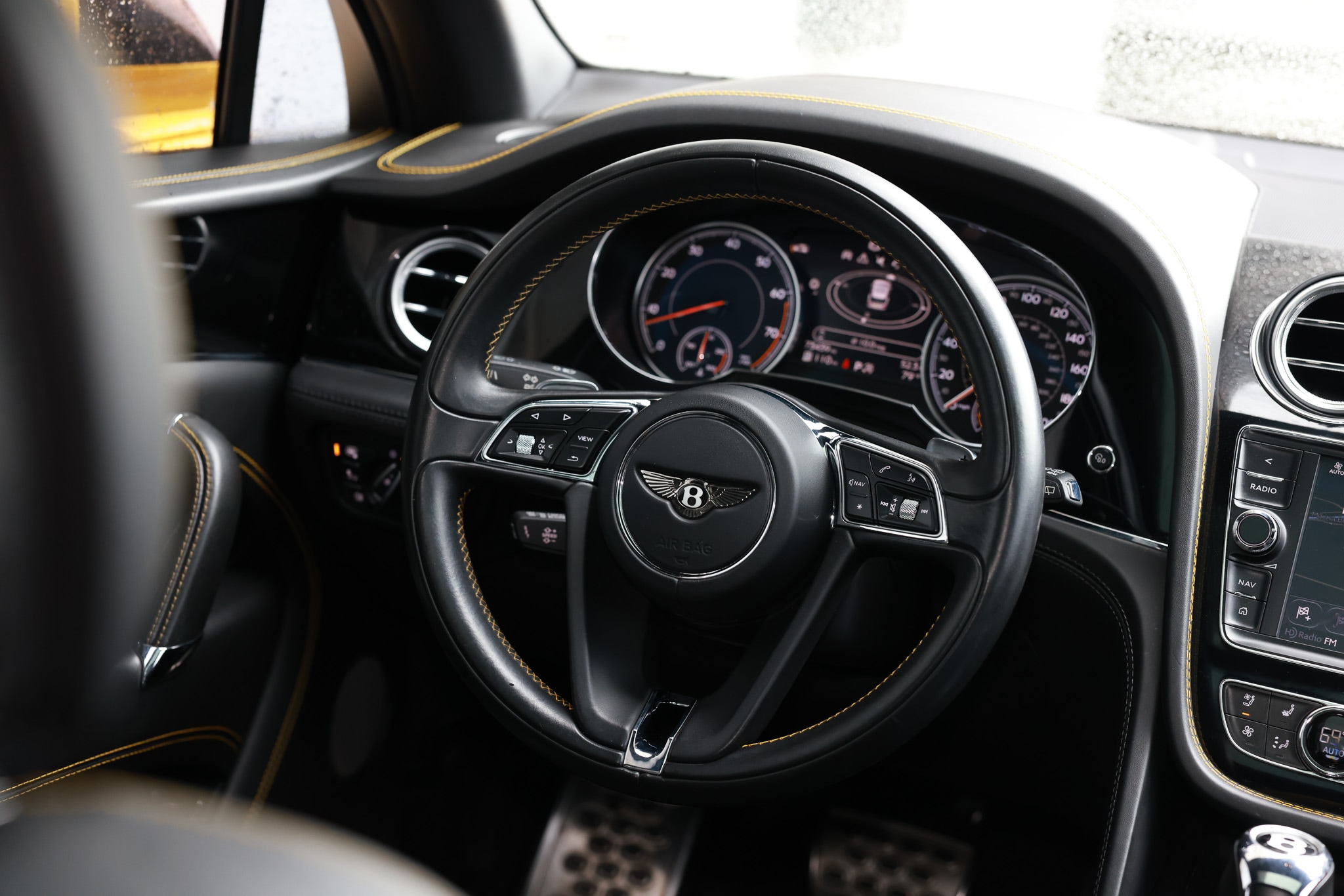 2017 Bentley Bentayga Base - Photo 39