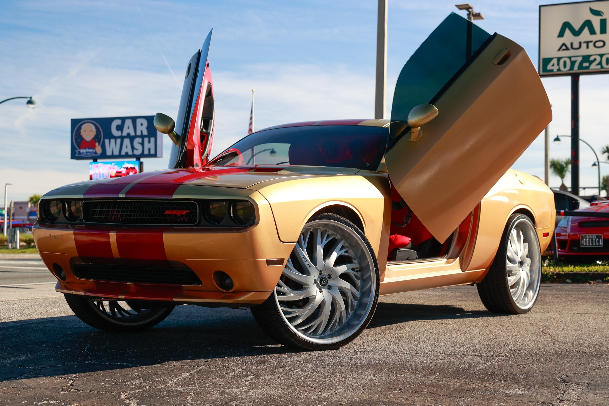 2014 Dodge Challenger R/T's photo